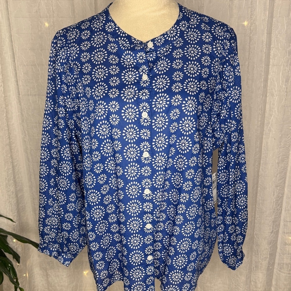 Style & Co. Navy and White Daisy Print Blouse